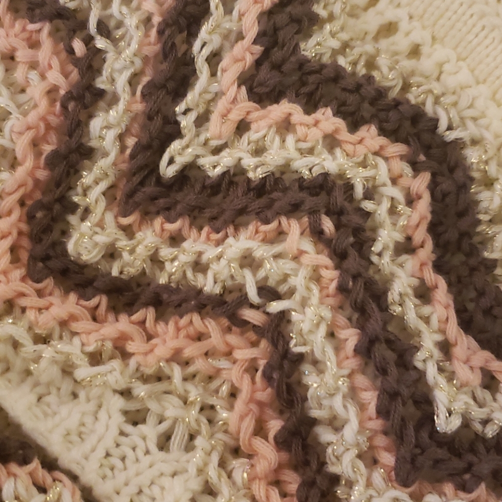 Beautiful sweater - Picture 5 of 5